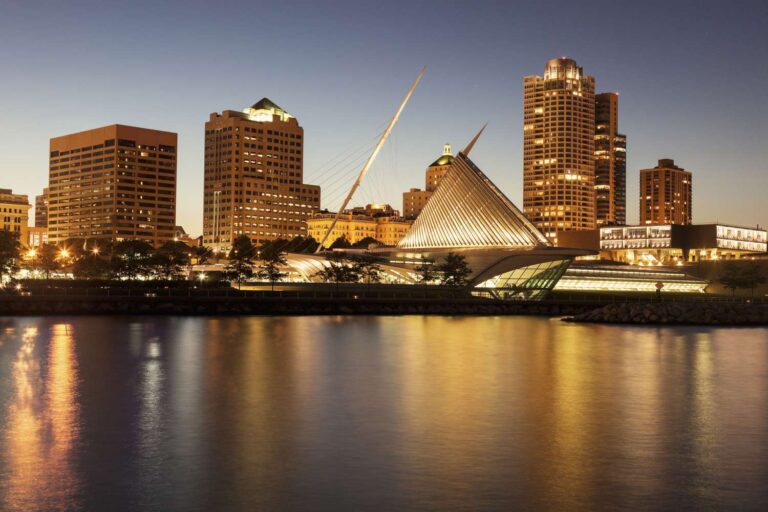 This Charming Wisconsin City Offers Retirees Affordable Living and Unforgettable Weekend Escapes This Charming Wisconsin City Offers Retirees Affordable Living and Unforgettable Weekend Escapes