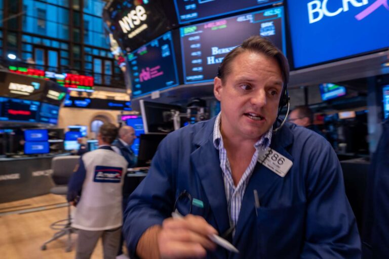 Wall Street Is Worried About an AI Bubble—Here’s the Sector Where Stock Prices Really Stand Out Wall Street Is Worried About an AI Bubble—Here's the Sector Where Stock Prices Really Stand Out