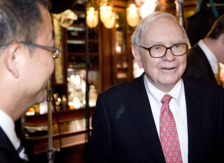 Warren Buffett Warns of a ‘Terrible Mistake’ Most Investors Make—Are You Guilty of This? Warren Buffett Warns of a 'Terrible Mistake' Most Investors Make—Are You Guilty of This?