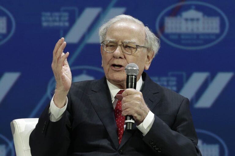Why Buffett Believes Stock Splits May Reverse Investor Gains Why Buffett Believes Stock Splits May Reverse Investor Gains