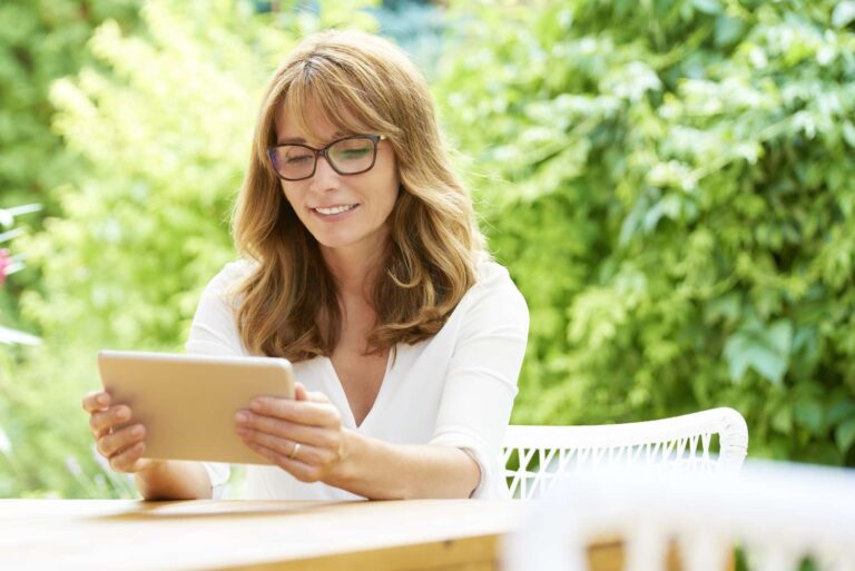 Wish You Could Hold Onto Today’s 4% Savings Rates? Here’s the Trick Savvy Savers Use Wish You Could Hold Onto Today’s 4% Savings Rates? Here’s the Trick Savvy Savers Use