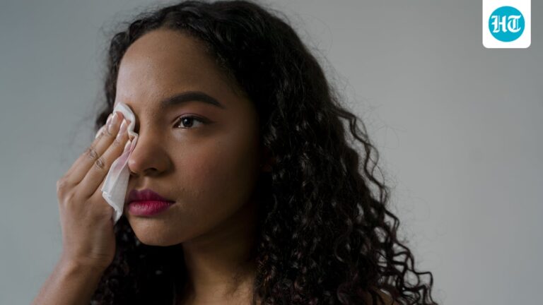 Top 8 makeup remover wipes that leave your skin clear and residue-free